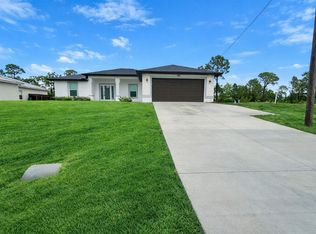 649 Wilmington Pkwy, Cape Coral, FL 33993