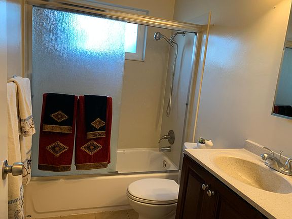 3rd image of 1572 Quebec Ct APT 2