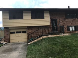 702 Market St, Yorkville, OH 43971