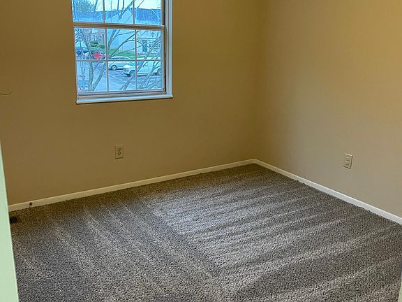 3rd image of 2524 Sandbury Blvd