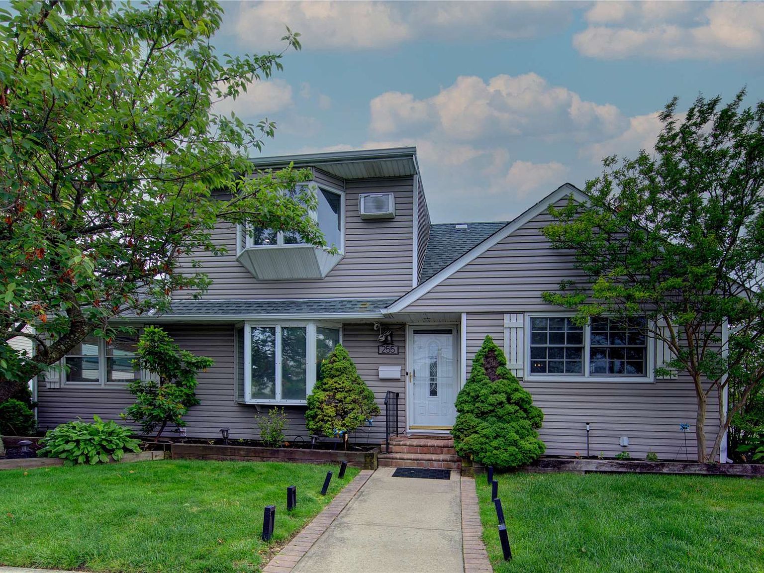 255 Stewart Avenue, Bethpage, NY 11714 Zillow