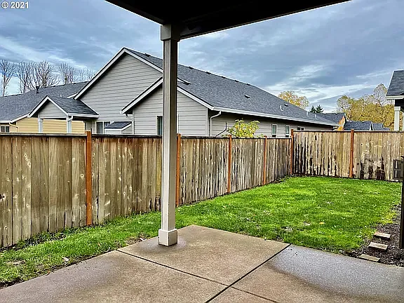 933 Pennington Ct — Photo 9