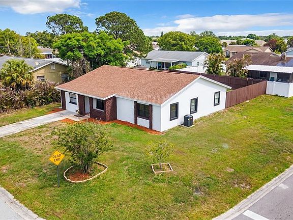 3rd image of 107 Iguala Dr