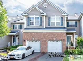 52 Wlodarczyk Pl, Parlin, NJ 08859