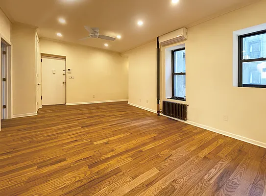 Rented by Silver Line Realty Group NY LLC | media 6