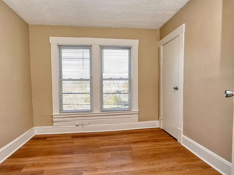 1247 Wright St — Photo 7