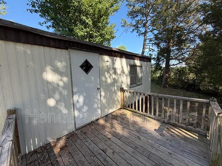 733 Indian Hill Rd — Photo 18