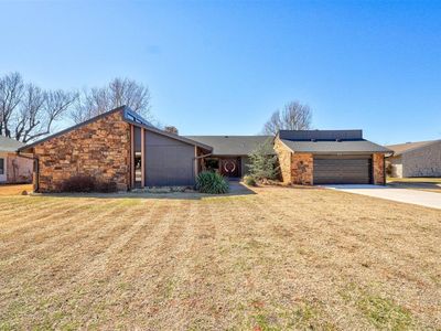 12617 Saint Andrews Dr, The Village, OK, 73120