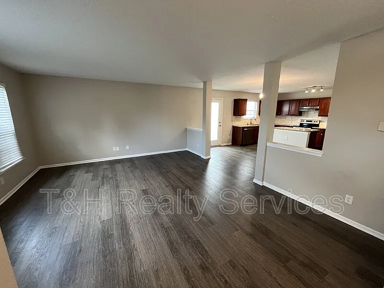 12675 Justice Xing — Photo 3