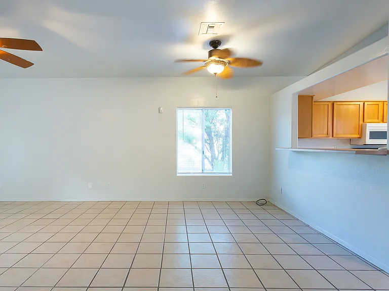 392 Falcon Ct — Photo 8