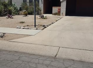 1724 S Oak Park Dr, Tucson, AZ 85710