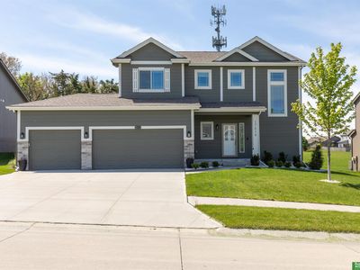 17819 Camden Ave, Omaha, NE, 68116