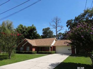 409 W 4th St, Lynn Haven, FL 32444