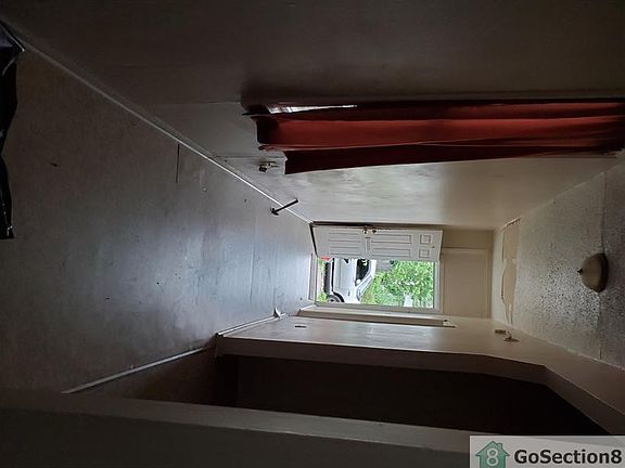 5th image of 2532 Rowan St