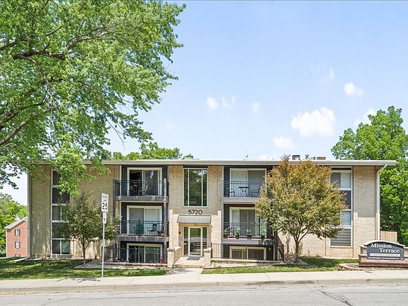 2nd image of 5720 Martway St #5720102
