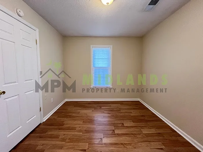 200 Cranewater Dr — Photo 36