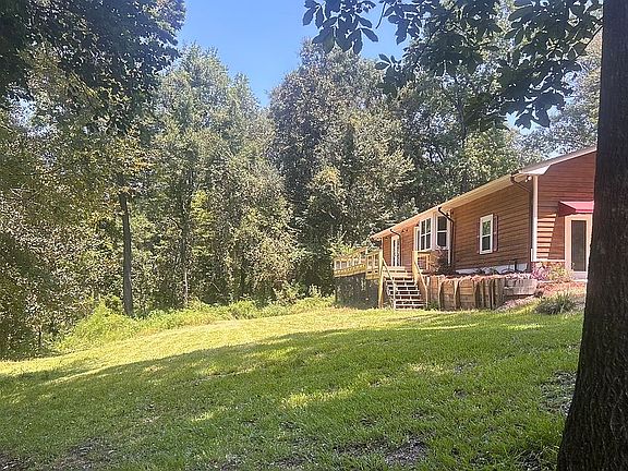 4th image of 381 Sandy Creek Rd