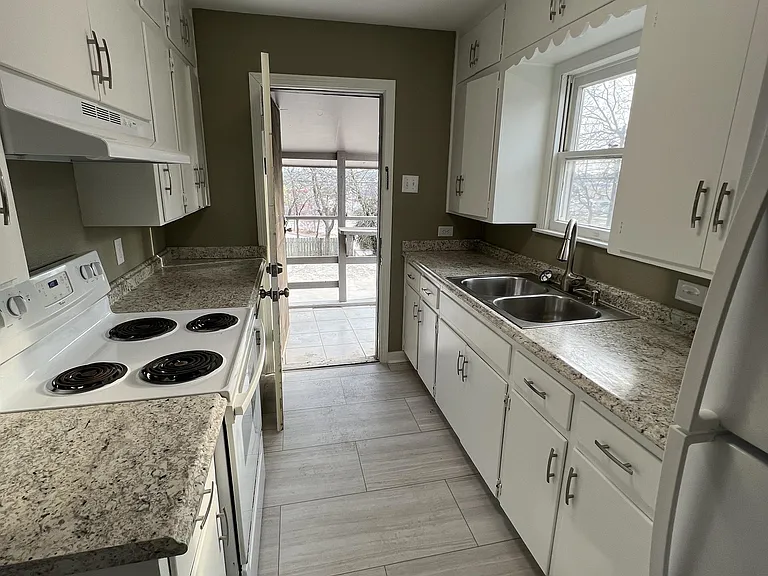 430 Bryn Mawr Dr — Photo 10