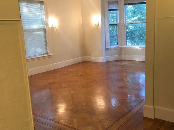 275 Highland St #5, Portsmouth, NH 03801