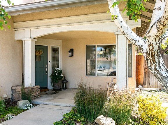 304 San Francisco Ave-large-002-33-Front