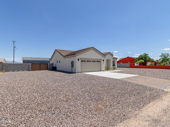 3rd image of 3625 N HOHOKAM Drive