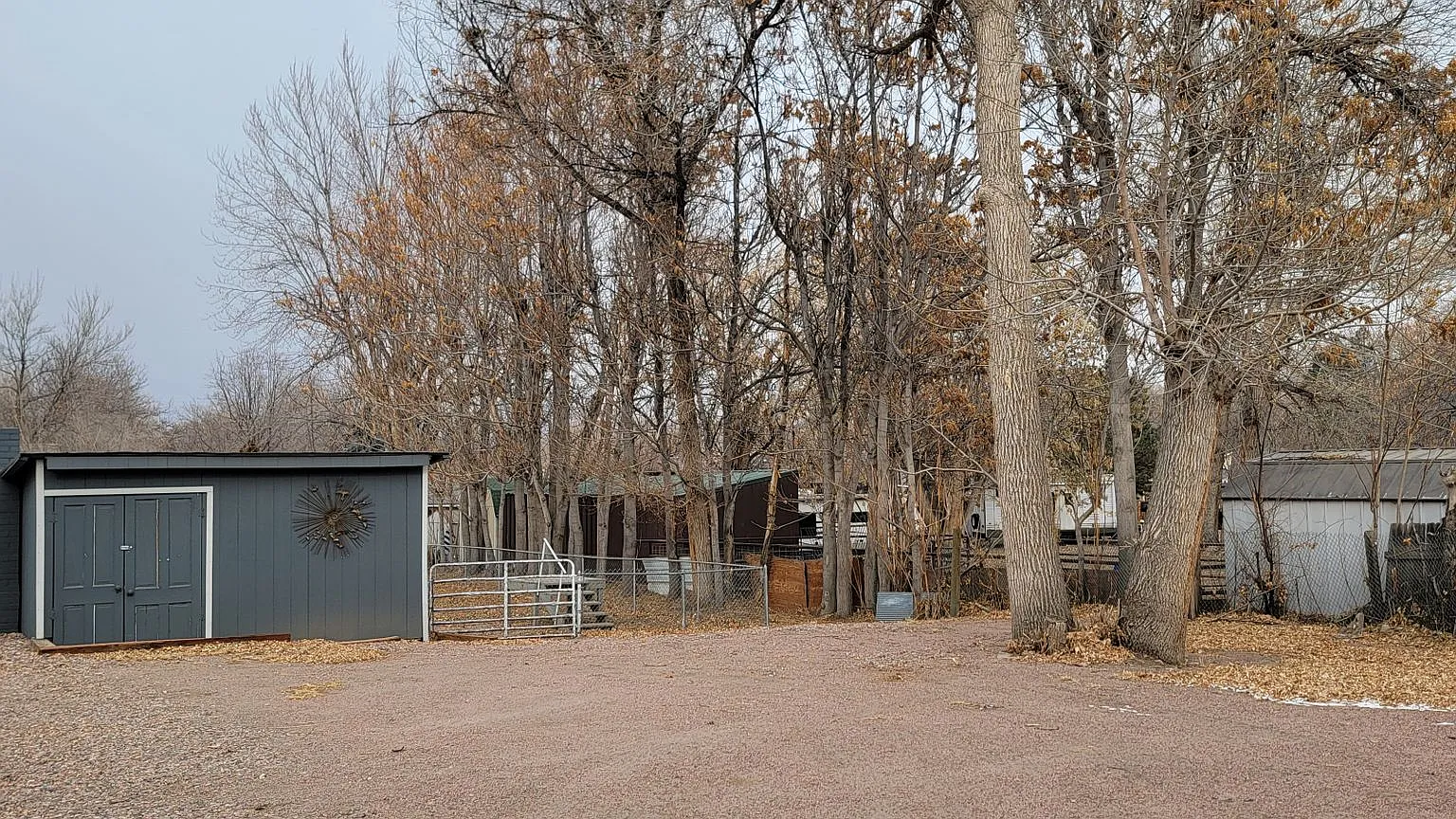 Large Home on private lot — Photo 3