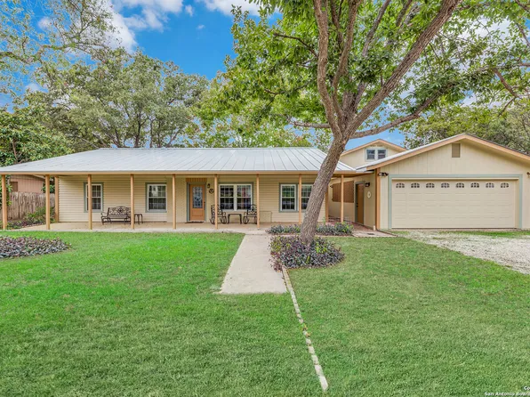 205 Lower Lacoste Rd, Castroville, TX 78009