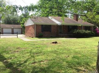 48 Cobbs Ln, West Point, VA 23181