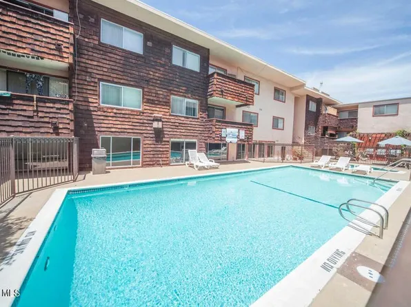 5403 Newcastle Ave, Encino, CA 91316