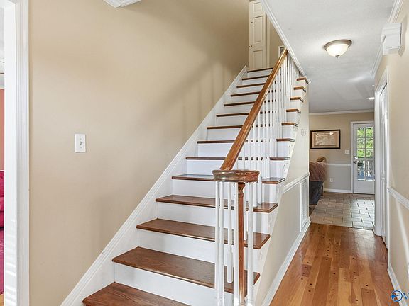 5th image of 22 Bradley St