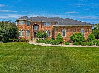 824 Alderbrook Ct, Crown Point, IN 46307
