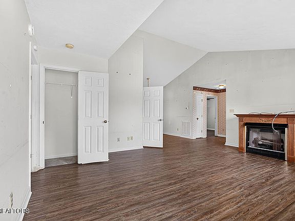 4th image of 4258 Saint Lucia Ln