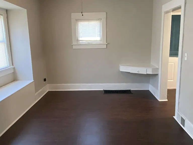 426 & 428 W Trail St — Photo 8