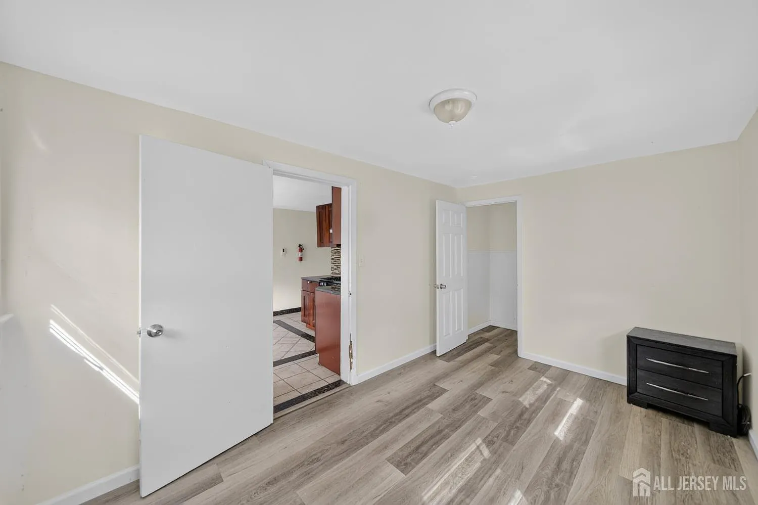 1 bed, 1.0 bath, 2106 sqft, $2,300 — Photo 4