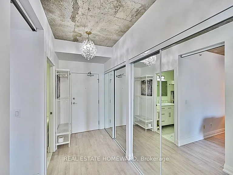 32 Camden St #706 — Photo 23