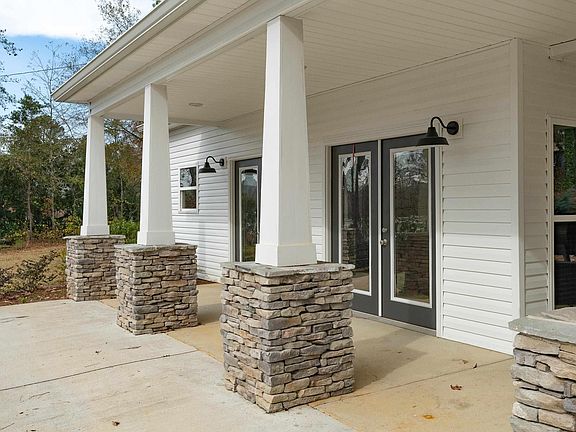 4th image of 330 S River Dr