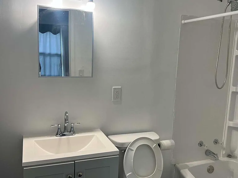 6124 Garfield Ave — Photo 8