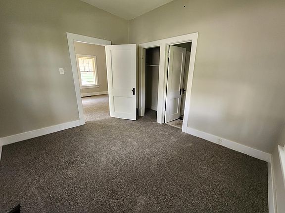 5th image of 1341 Metropolitan Ave