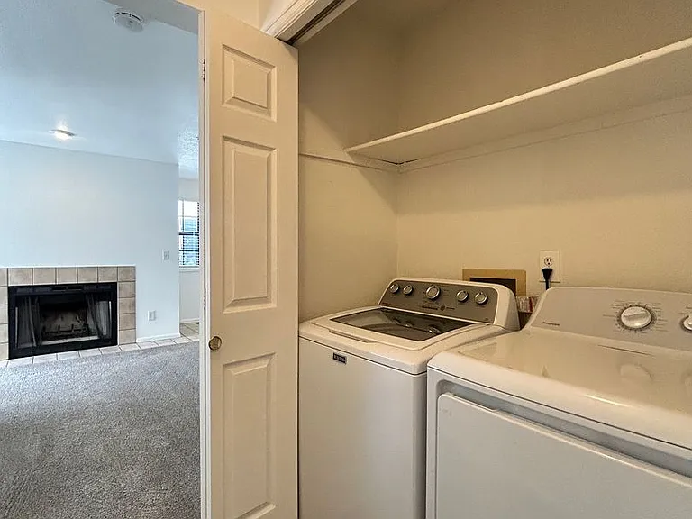 3045 Kings Ridge Blvd #1 — Photo 22