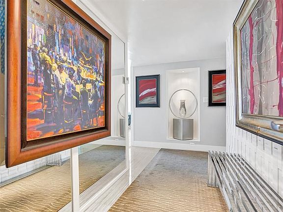 4th image of 3750 Galt Ocean Dr APT 101