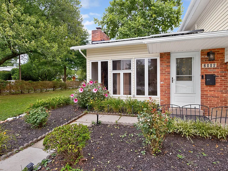 2000 McAuliffe Dr — Photo 5