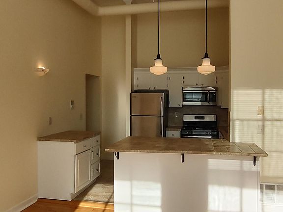 2nd image of 81 Dartmouth St APT 305