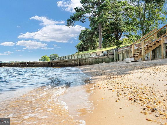 3rd image of 62 Shore Dr