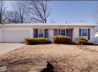 10659 Foxpath Dr, Saint Louis, MO 63137