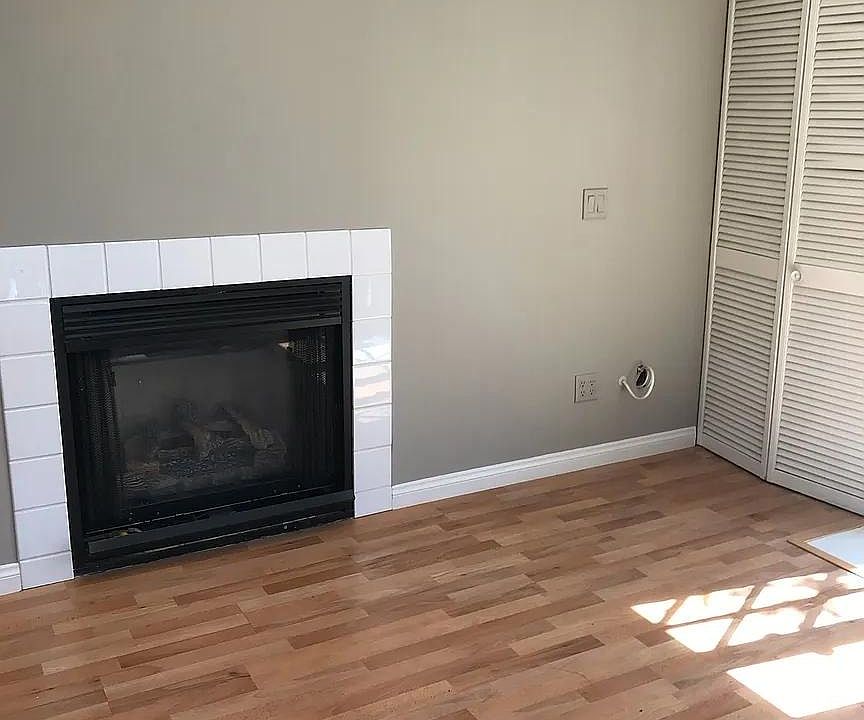 1st image of 3229 Coral Dr