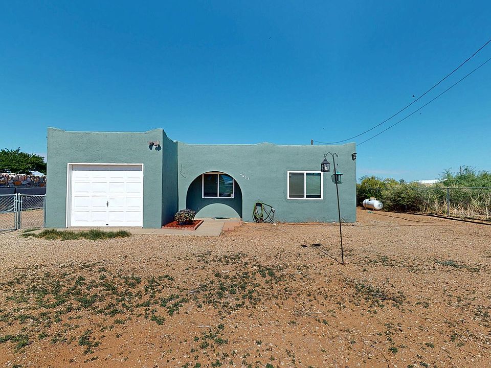 1st image of 4623 Chamizal Rd