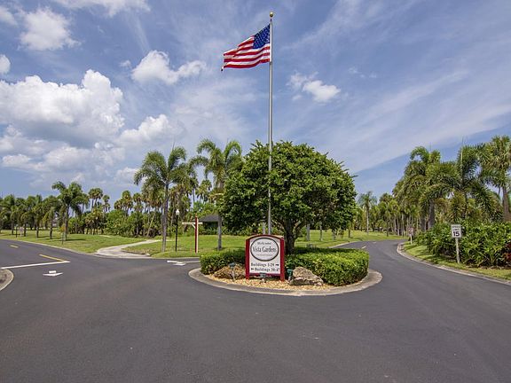 2nd image of 41 Vista Gardens Trl