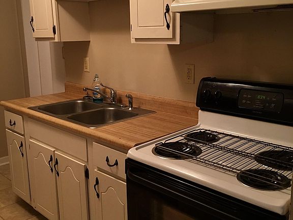 5th image of 105 Dana Dr