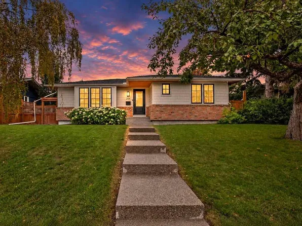 256 S Westminster Dr SW, Calgary, AB T3C 2T6