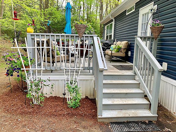 Huge side deck